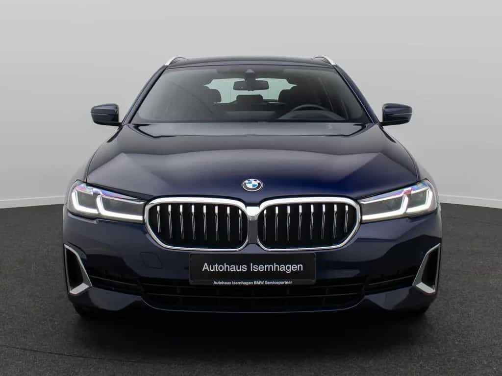 BMW 530 d xD Luxury Line HUD DAB AHK Panorama H/K 19" 02/2023-photo-1