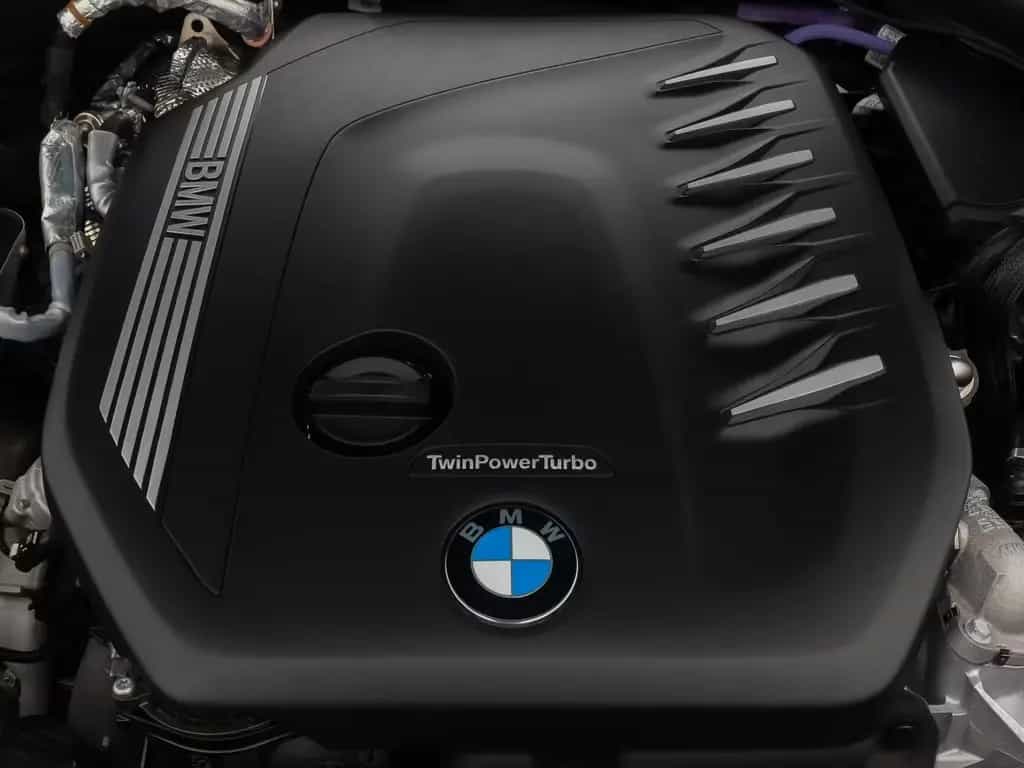 BMW 530 d xD Luxury Line HUD DAB AHK Panorama H/K 19" 02/2023-photo-15