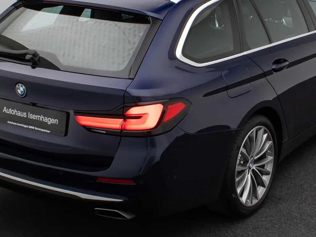 BMW 530 d xD Luxury Line HUD DAB AHK Panorama H/K 19" 02/2023-photo-17