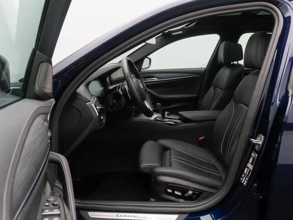 BMW 530 d xD Luxury Line HUD DAB AHK Panorama H/K 19" 02/2023-photo-20
