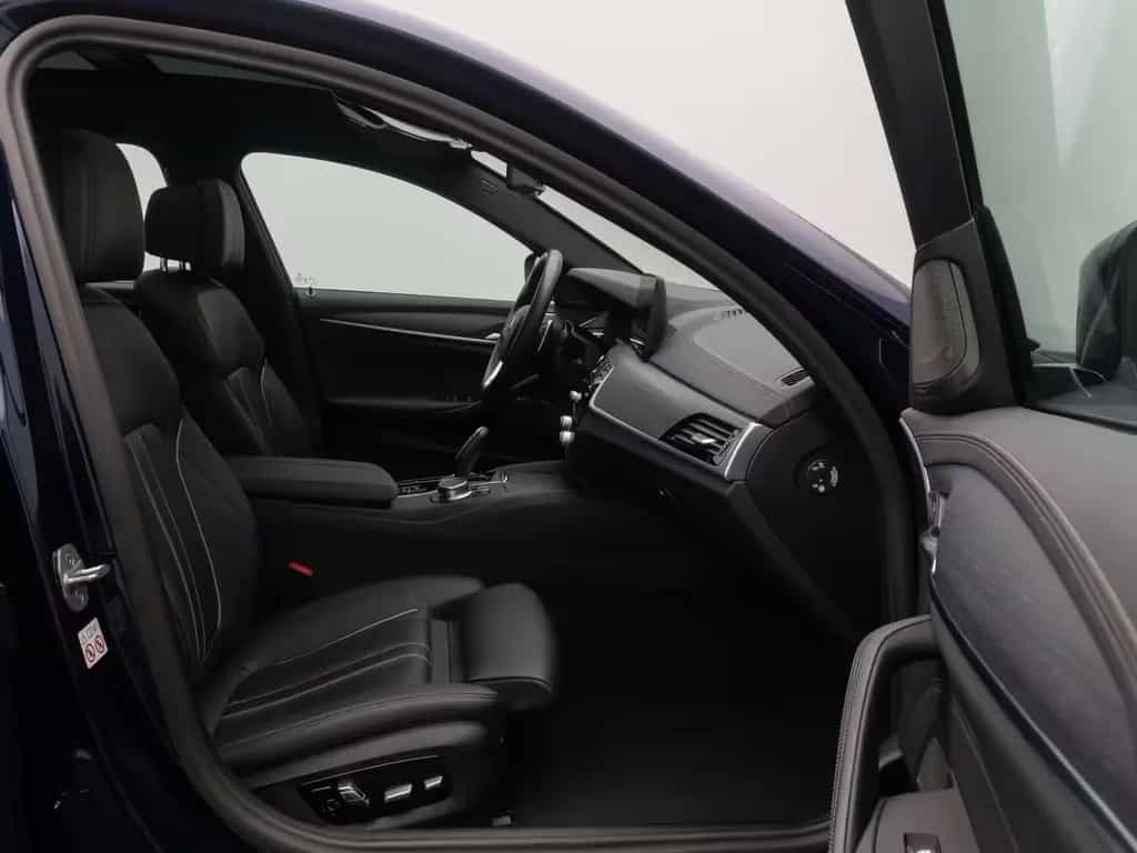 BMW 530 d xD Luxury Line HUD DAB AHK Panorama H/K 19" 02/2023-photo-25