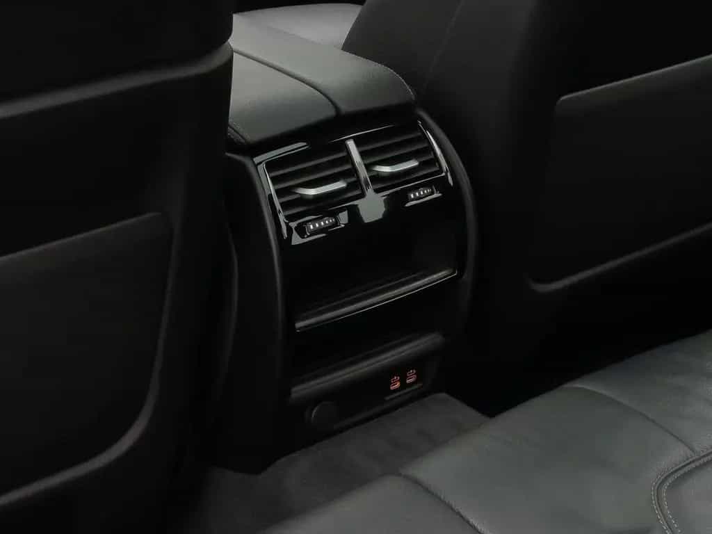 BMW 530 d xD Luxury Line HUD DAB AHK Panorama H/K 19" 02/2023-photo-28