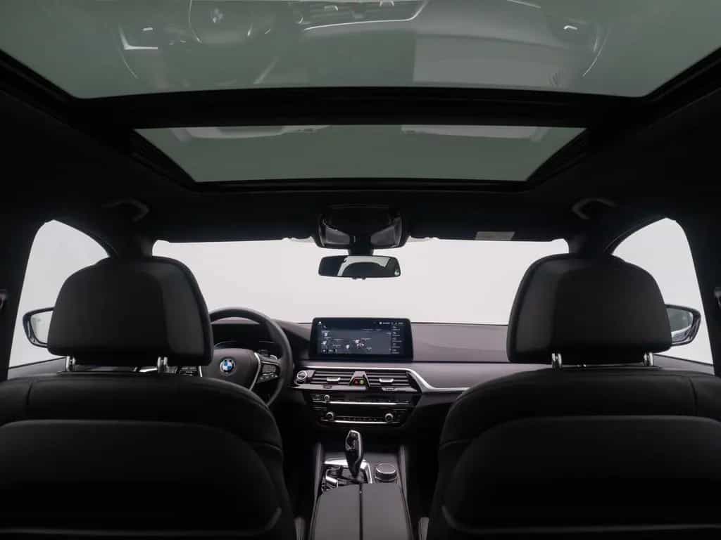 BMW 530 d xD Luxury Line HUD DAB AHK Panorama H/K 19" 02/2023-photo-31
