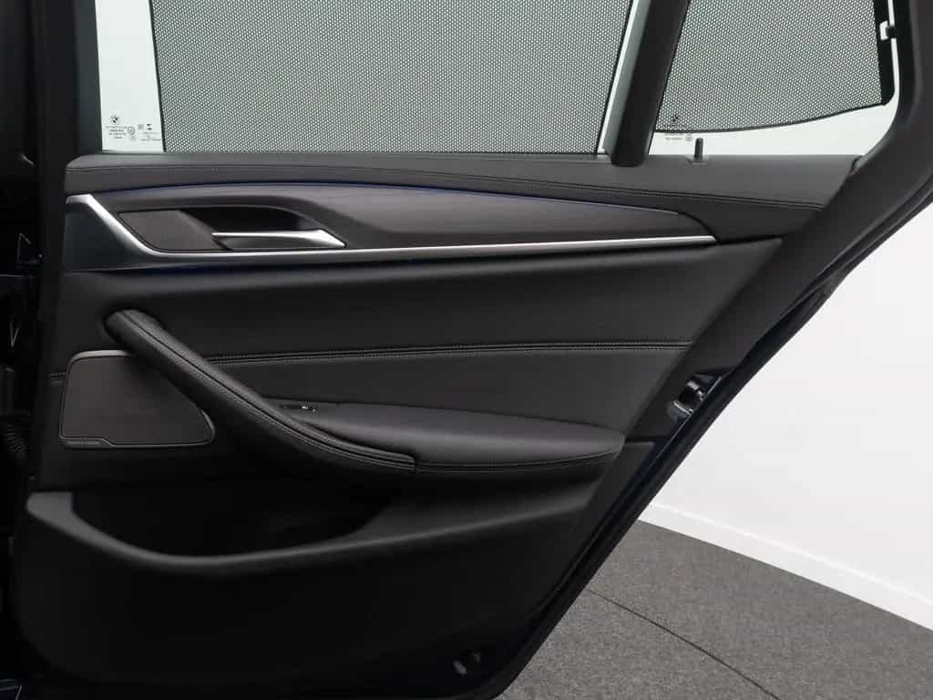 BMW 530 d xD Luxury Line HUD DAB AHK Panorama H/K 19" 02/2023-photo-34