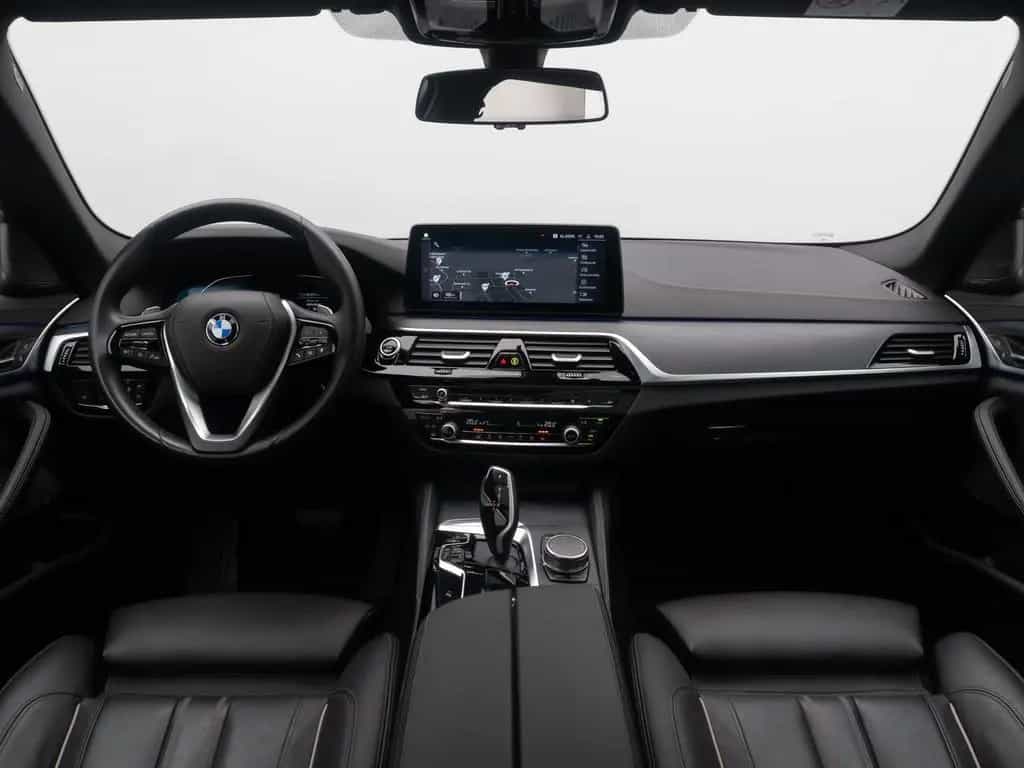 BMW 530 d xD Luxury Line HUD DAB AHK Panorama H/K 19" 02/2023-photo-41