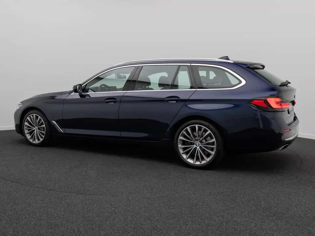 BMW 530 d xD Luxury Line HUD DAB AHK Panorama H/K 19" 02/2023-photo-9