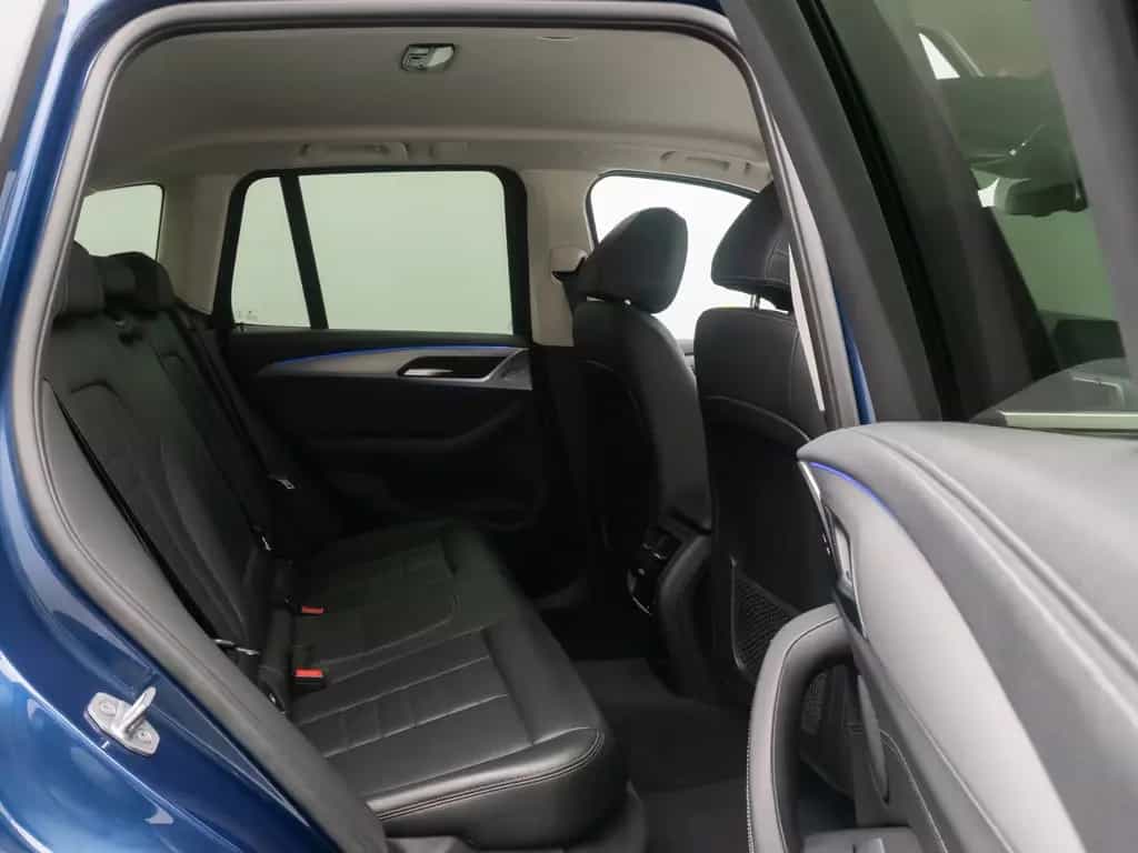 BMW X3 xD20d Luxury Line Kamera AHK HUD Alarm 19Zoll 01/2019-photo-25