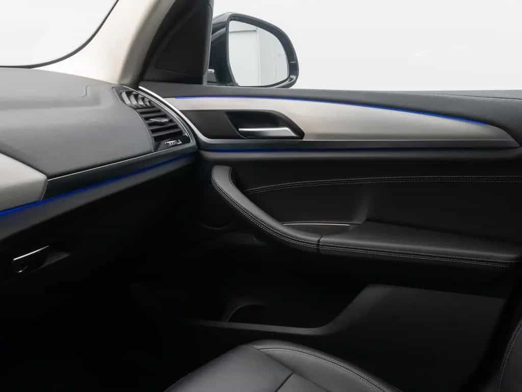 BMW X3 xD20d Luxury Line Kamera AHK HUD Alarm 19Zoll 01/2019-photo-31