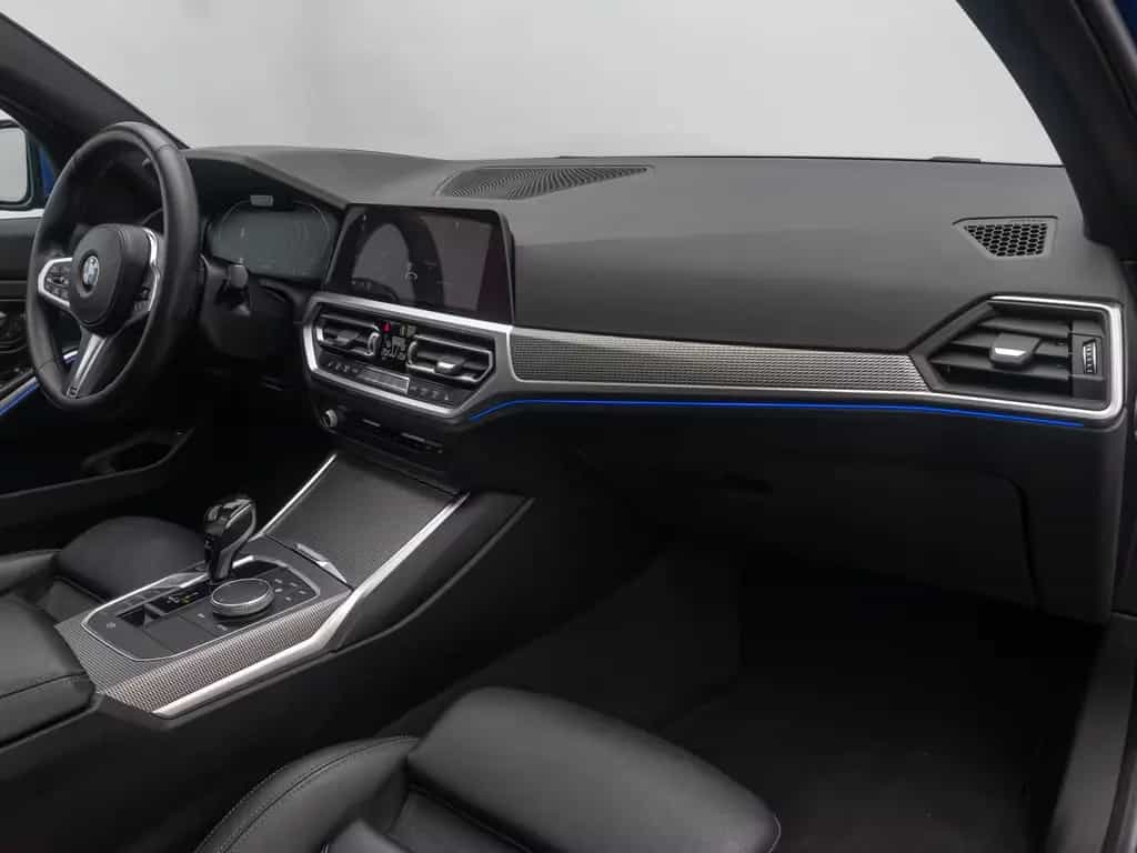BMW 330 d M Sport Panorama HUD DAB Laser HiFi AHK 05/2020-photo-22