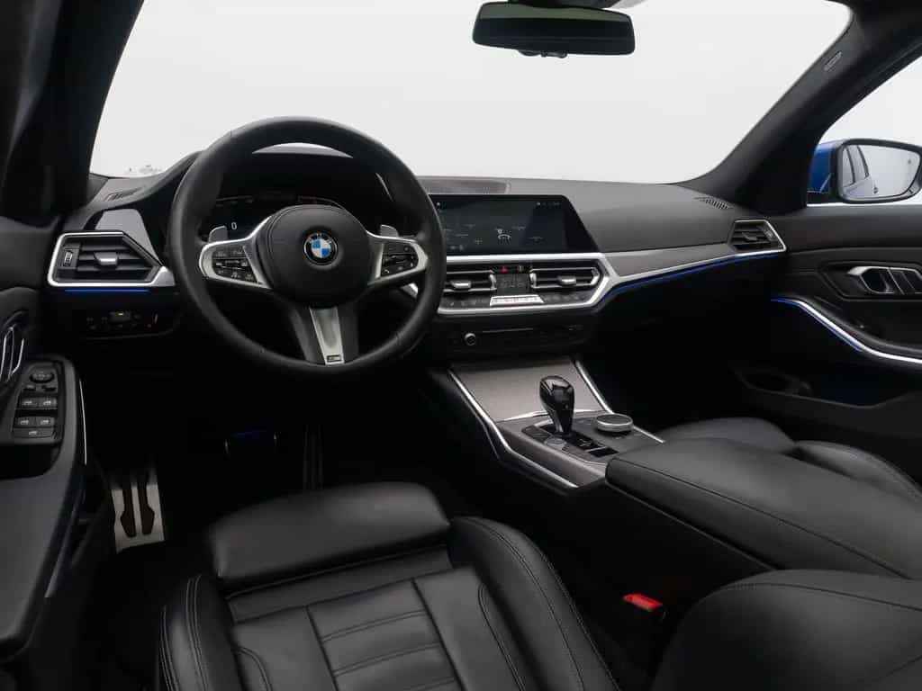 BMW 330 d M Sport Panorama HUD DAB Laser HiFi AHK 05/2020-photo-38