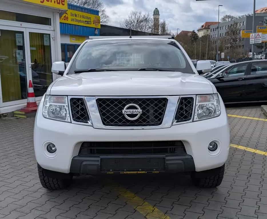 Nissan Navara 2.5 4x4 Pickup Hardtop KingCab*LKW Zulass 07/2013-photo-1