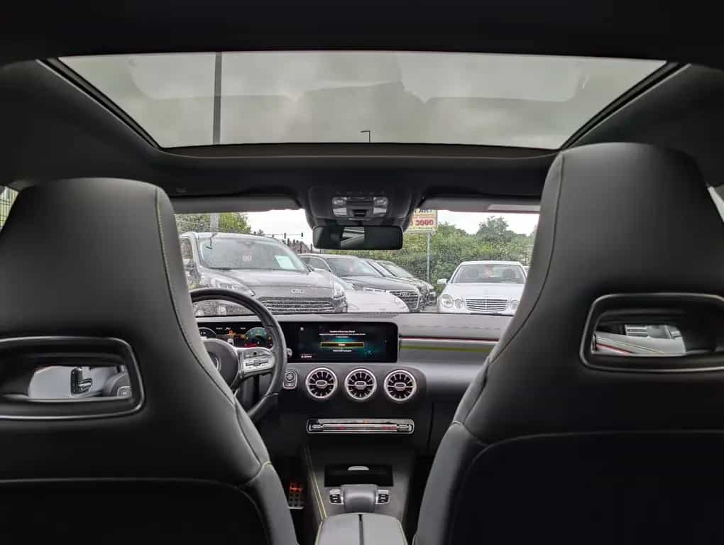 Mercedes-Benz A 250 4M Edition1 AMG*Night*Dis+*PANO*JungeStern 03/2019-photo-14