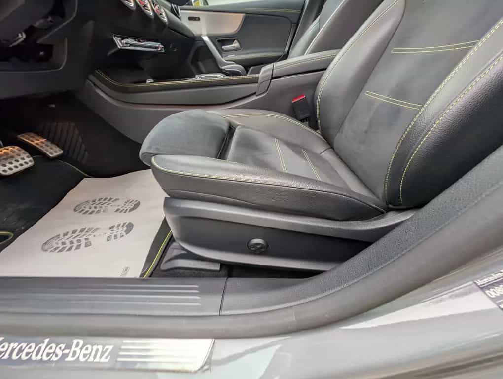 Mercedes-Benz A 250 4M Edition1 AMG*Night*Dis+*PANO*JungeStern 03/2019-photo-22