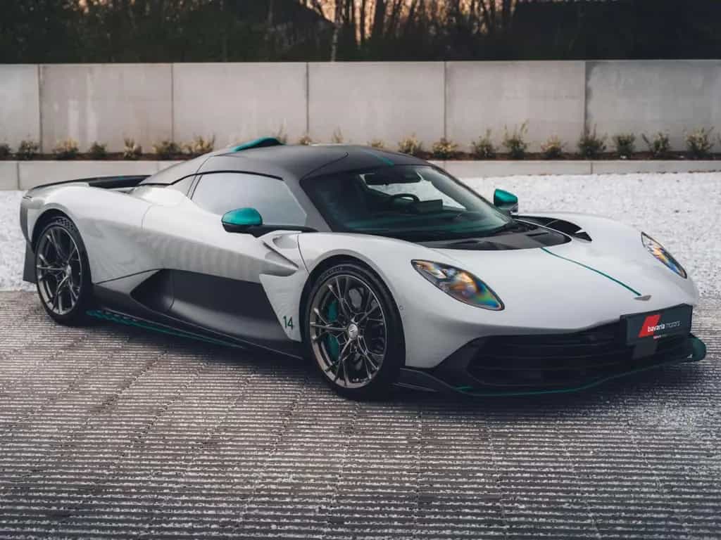 Aston Martin Valhalla Apex Grey / Carbon / NEW / 160KM / B O 03/2026-photo-0