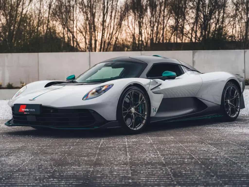 Aston Martin Valhalla Apex Grey / Carbon / NEW / 160KM / B O 03/2026-photo-2