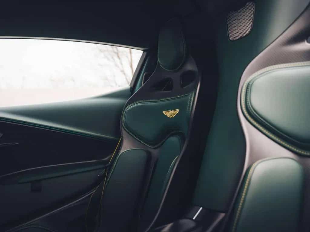 Aston Martin Valhalla Apex Grey / Carbon / NEW / 160KM / B O 03/2026-photo-23