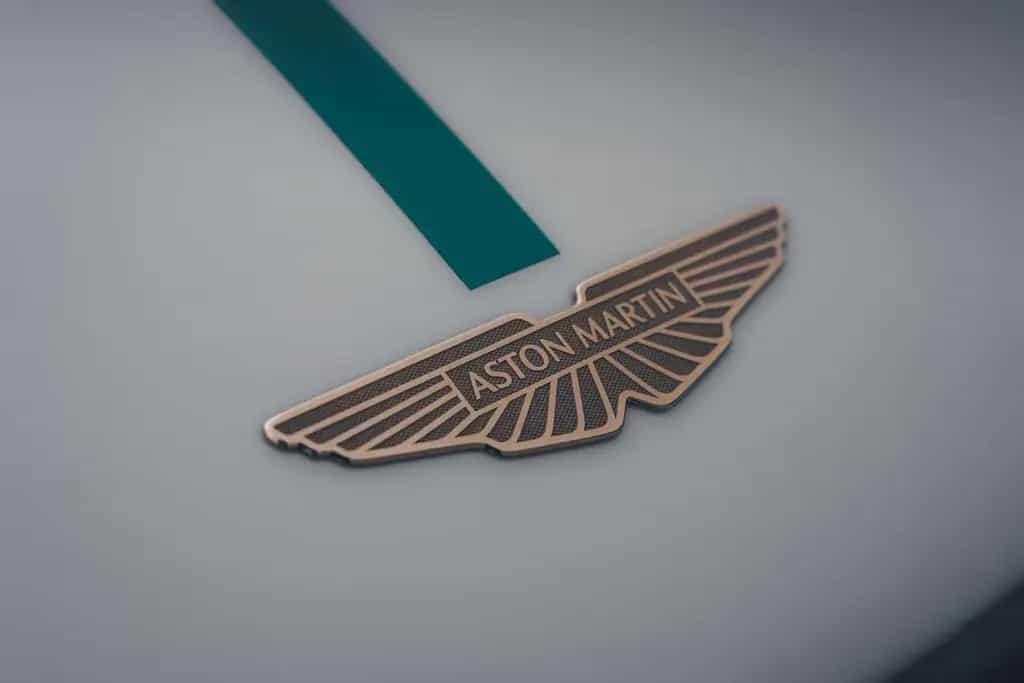 Aston Martin Valhalla Apex Grey / Carbon / NEW / 160KM / B O 03/2026-photo-3