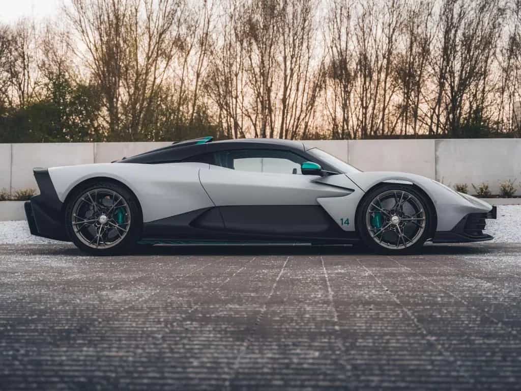 Aston Martin Valhalla Apex Grey / Carbon / NEW / 160KM / B O 03/2026-photo-5