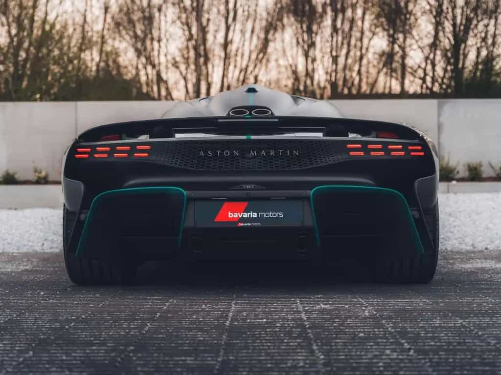 Aston Martin Valhalla Apex Grey / Carbon / NEW / 160KM / B O 03/2026-photo-7