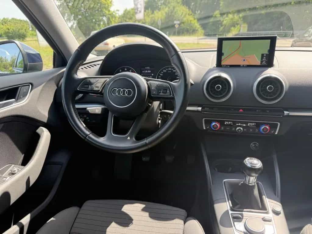 Audi A3 1.4 TFSI cod ultra sport 04/2017-photo-7