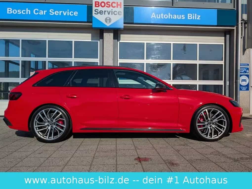 Audi RS4 Avant  quattro*Pano*B&O*Carbon*HuD*Matrix* 02/2022-photo-2