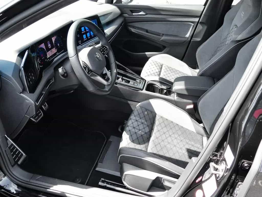 Volkswagen Golf 1.5 eTSI DSG R-Line 04/2024-photo-15