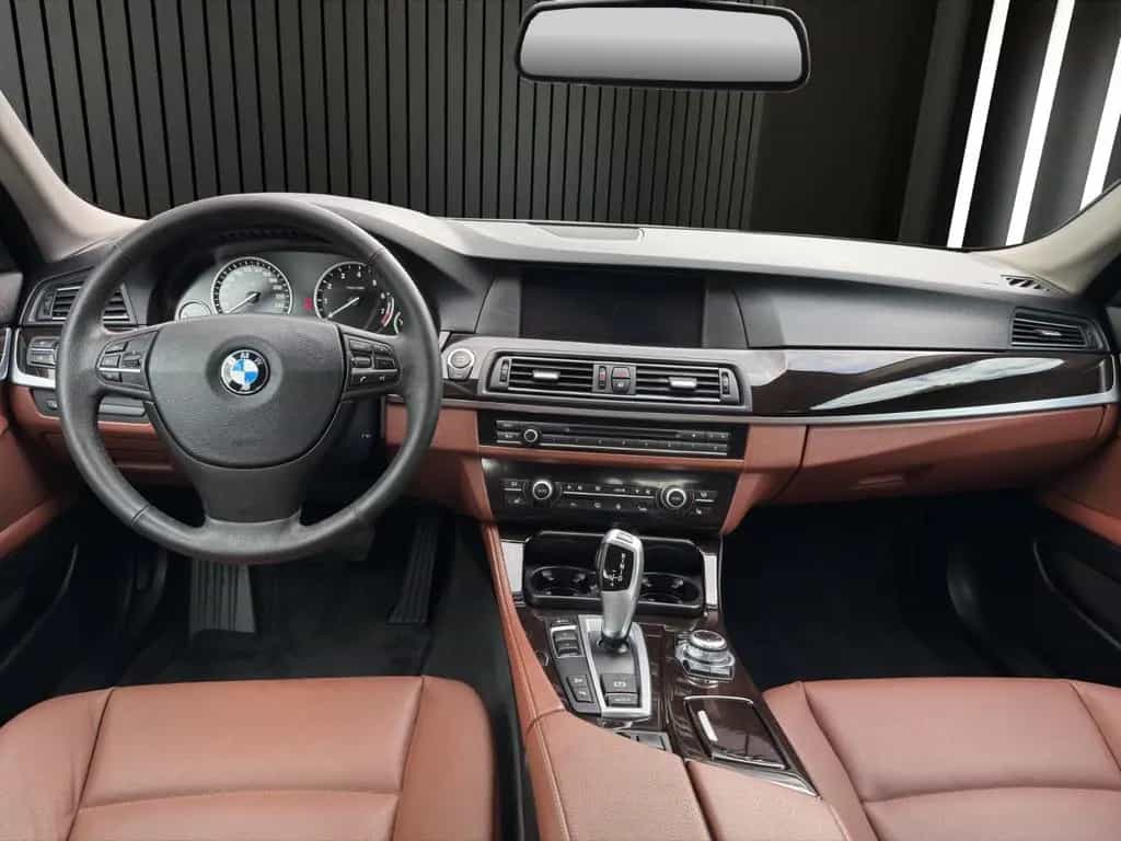 BMW 528 i Limousine xDrive *HUD*LRH*Softcl.*Scheckhef 04/2012-photo-17