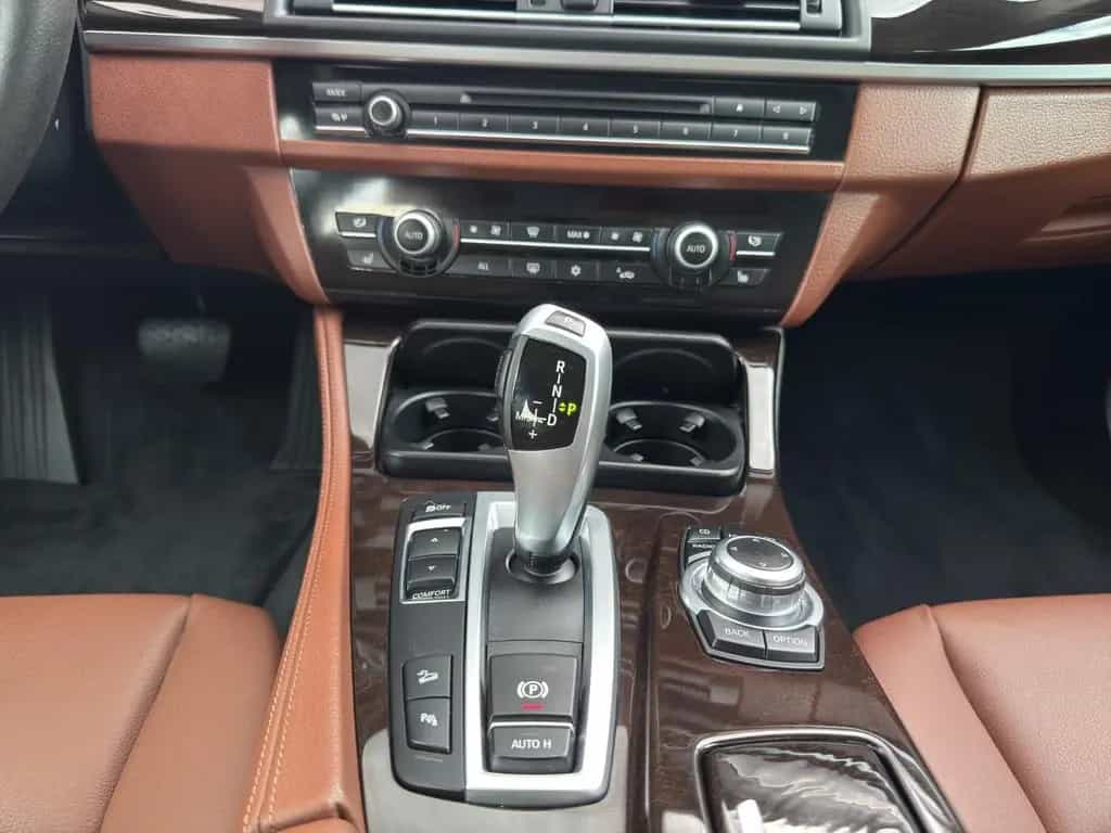 BMW 528 i Limousine xDrive *HUD*LRH*Softcl.*Scheckhef 04/2012-photo-18