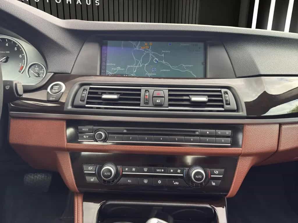 BMW 528 i Limousine xDrive *HUD*LRH*Softcl.*Scheckhef 04/2012-photo-19