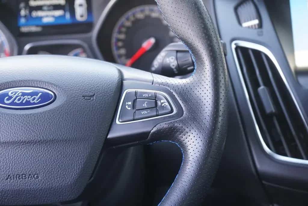 Ford Focus 2.3 RS AWD Perfomance *19Zoll*Scheckheft* 01/2017-photo-13
