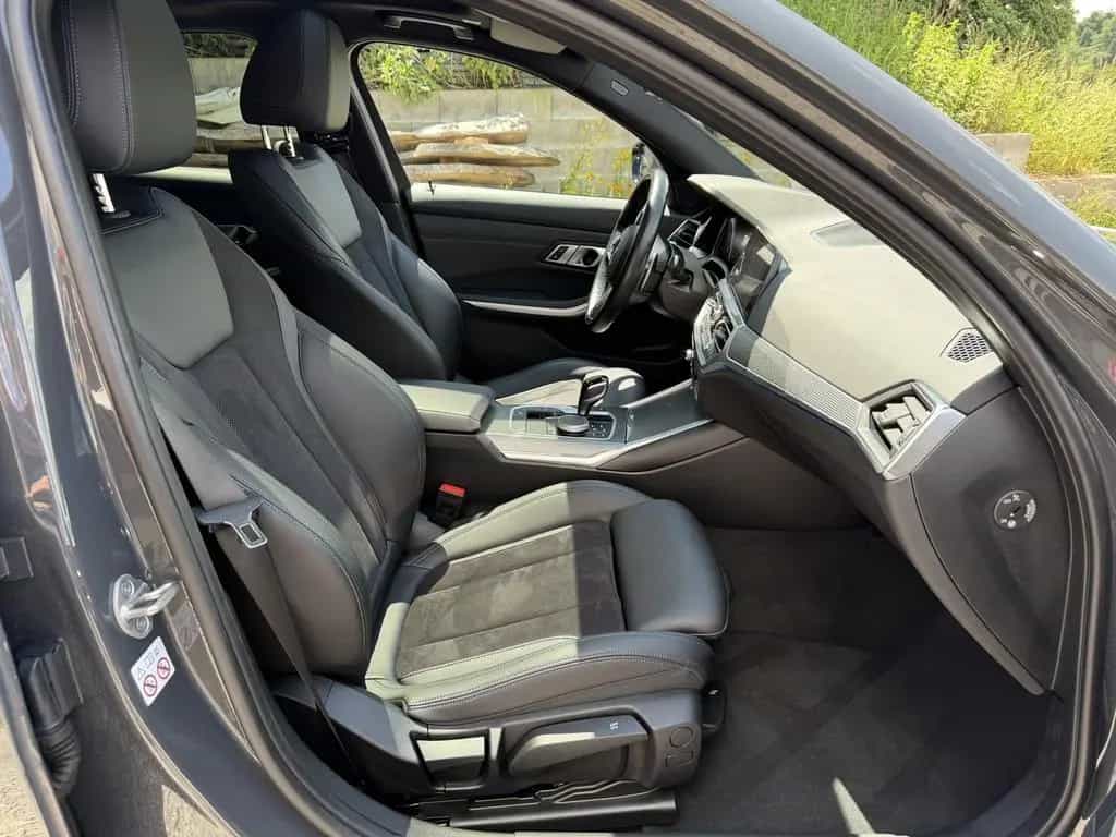 BMW 320 d M Sport HeadUp HiFi Laser Innovation LiveCo 04/2022-photo-17