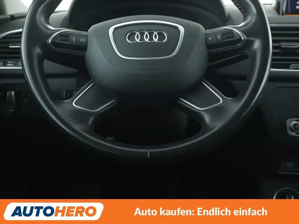 Audi Q3 2.0 TFSI quattro Design Aut.*NAVI*LED*TEMPO* 04/2017-photo-18