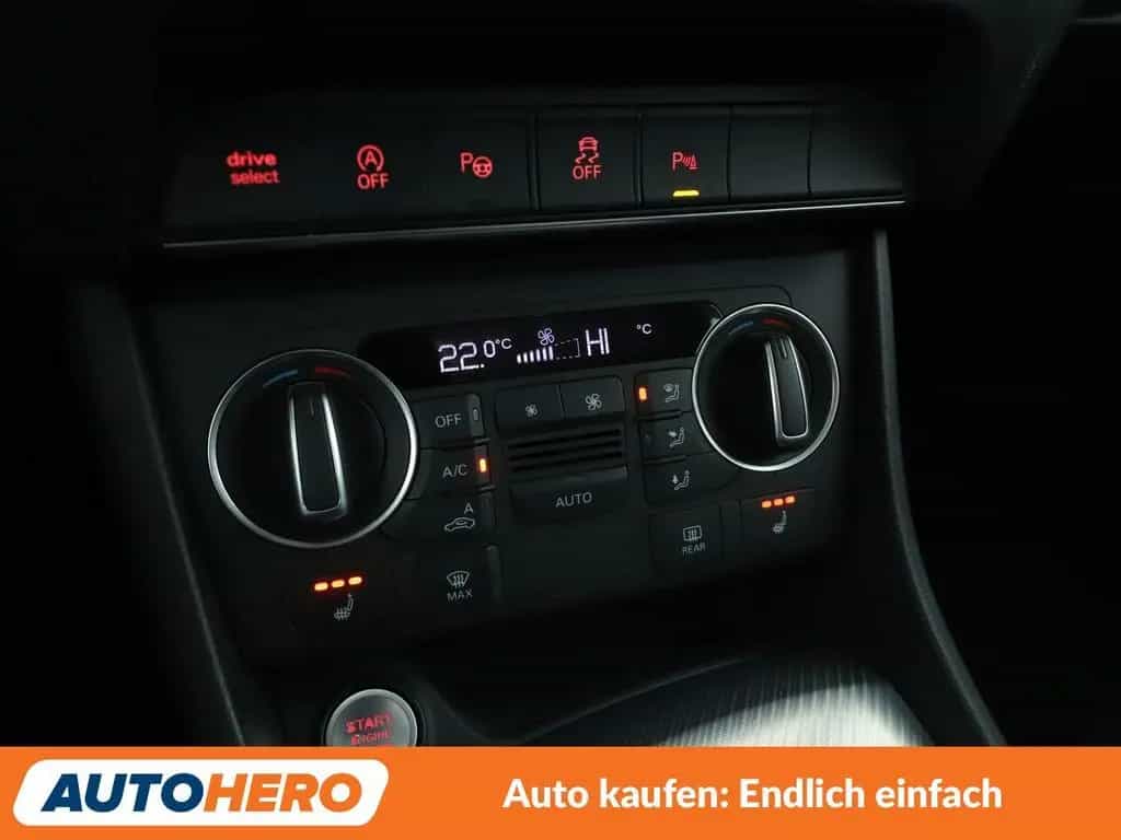 Audi Q3 2.0 TFSI quattro Design Aut.*NAVI*LED*TEMPO* 04/2017-photo-22