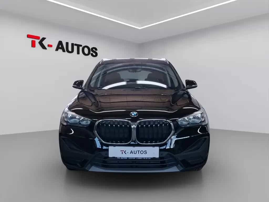 BMW X1 sDrive 18d.,1.Hand,Navi,Pano,HUD,AHK,Kamera 02/2020-photo-1