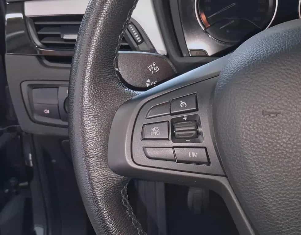 BMW X1 sDrive 18d.,1.Hand,Navi,Pano,HUD,AHK,Kamera 02/2020-photo-15
