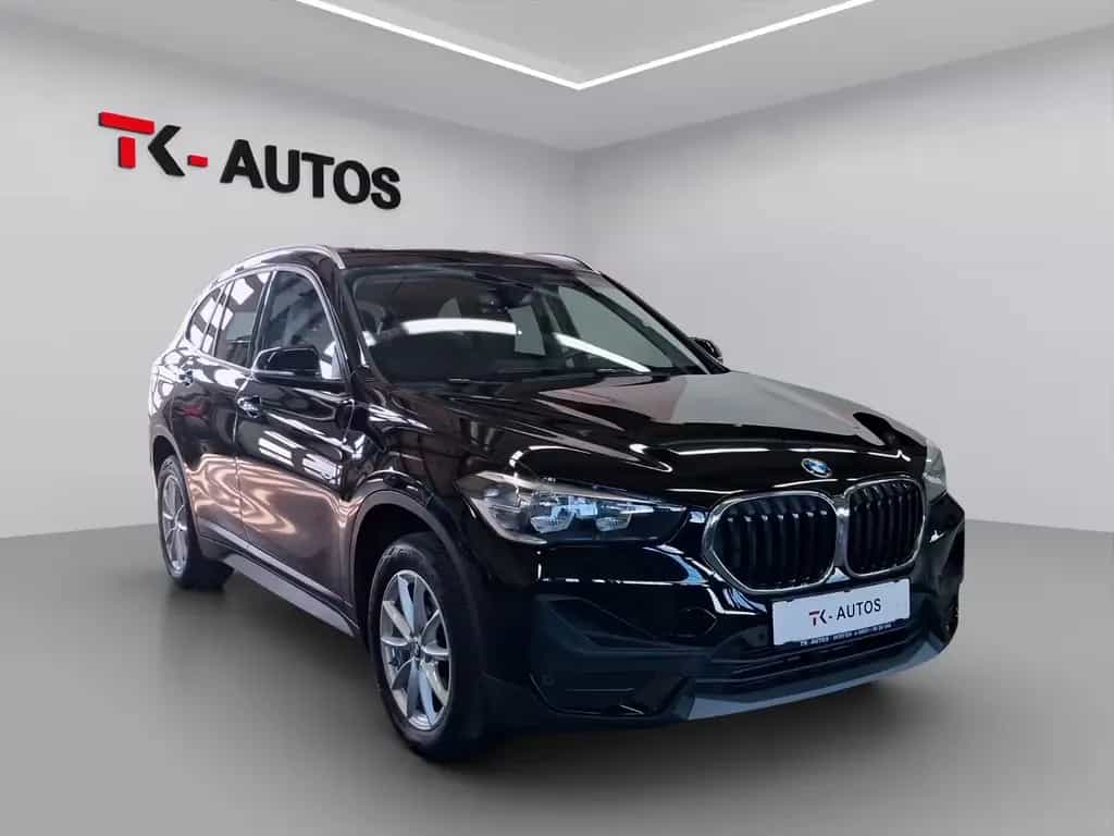 BMW X1 sDrive 18d.,1.Hand,Navi,Pano,HUD,AHK,Kamera 02/2020-photo-2