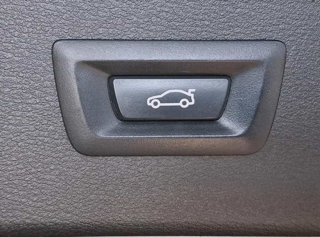 BMW X1 sDrive 18d.,1.Hand,Navi,Pano,HUD,AHK,Kamera 02/2020-photo-26
