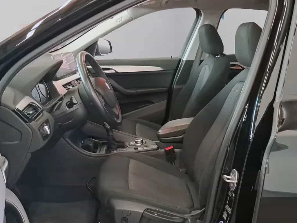 BMW X1 sDrive 18d.,1.Hand,Navi,Pano,HUD,AHK,Kamera 02/2020-photo-6