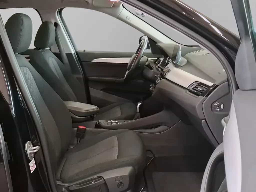 BMW X1 sDrive 18d.,1.Hand,Navi,Pano,HUD,AHK,Kamera 02/2020-photo-8