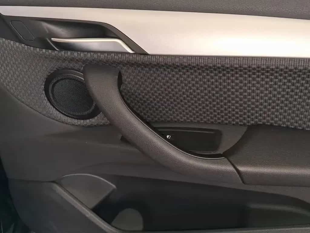 BMW X1 sDrive 18d.,1.Hand,Navi,Pano,HUD,AHK,Kamera 02/2020-photo-9