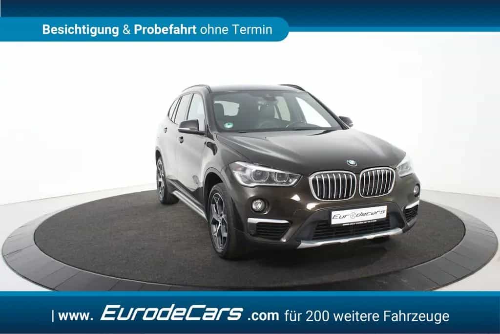 BMW X1 xDrive20i *2.Hand*4x4*AHK*SHZ*Park ass.* 03/2017-photo-7