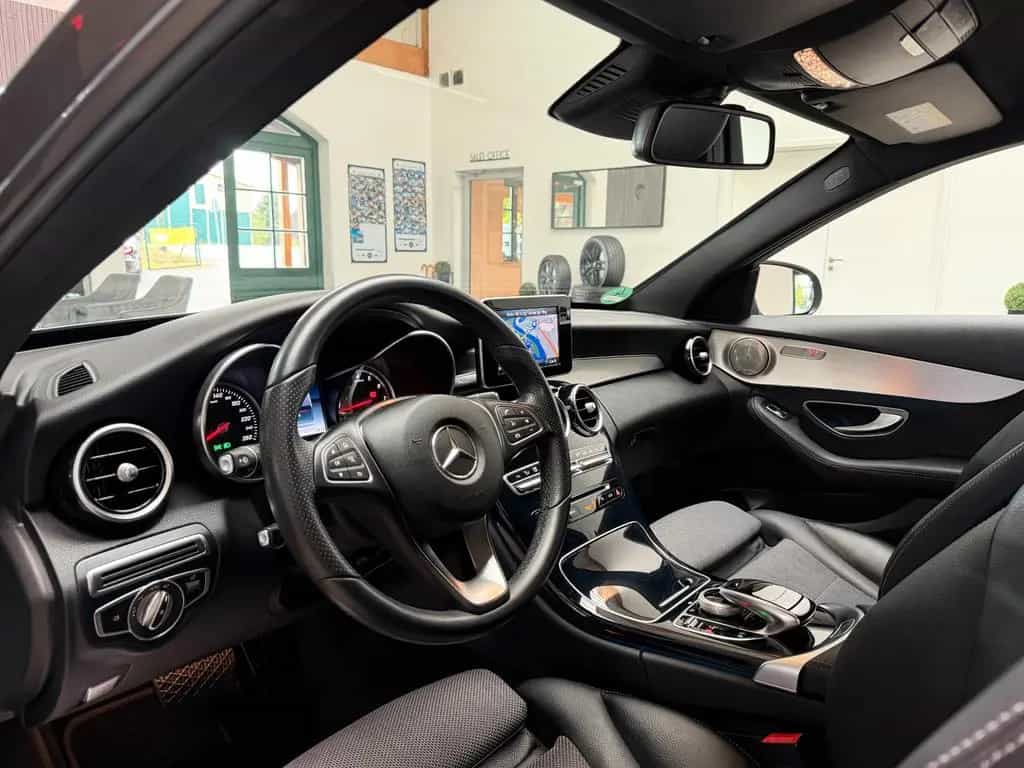 Mercedes-Benz C 180 CGI Limousine 7G-TRONIC Avantgarde 156PS 07/2017-photo-4