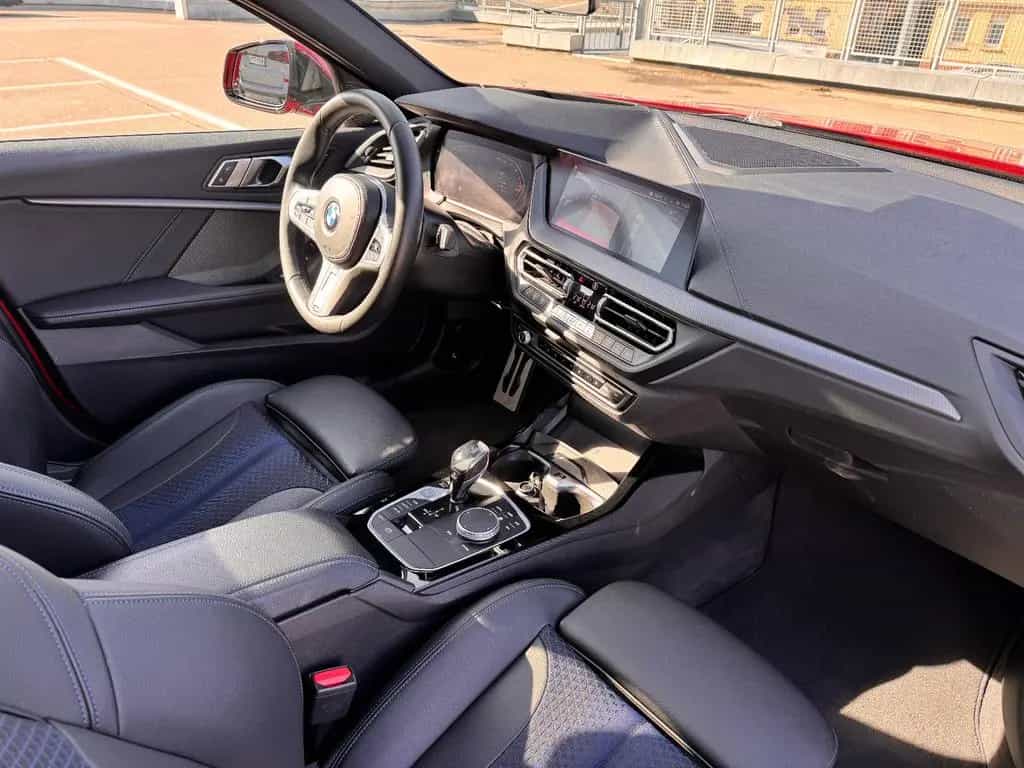 BMW 118 d Aut. M Sport PANO/AHK/HUD/MEMORY/STOP&GO 02/2021-photo-11