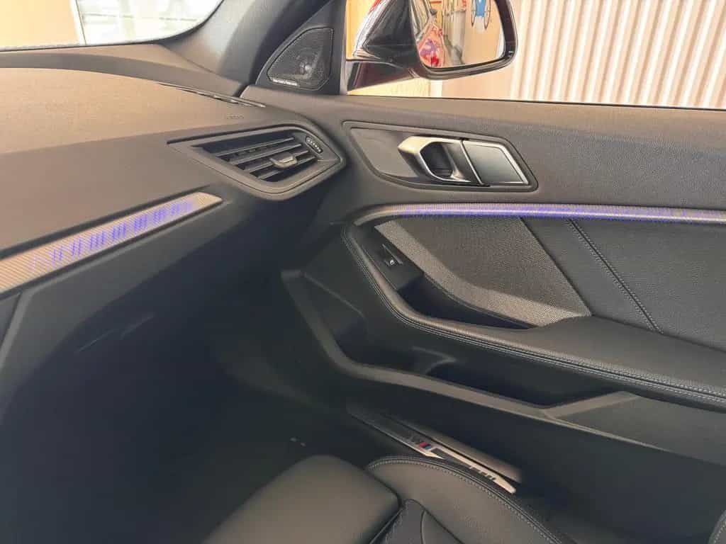 BMW 118 d Aut. M Sport PANO/AHK/HUD/MEMORY/STOP&GO 02/2021-photo-36