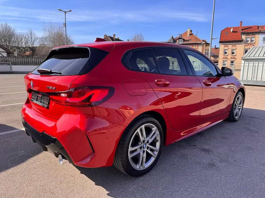 BMW 118 d Aut. M Sport PANO/AHK/HUD/MEMORY/STOP&GO 02/2021-photo-4