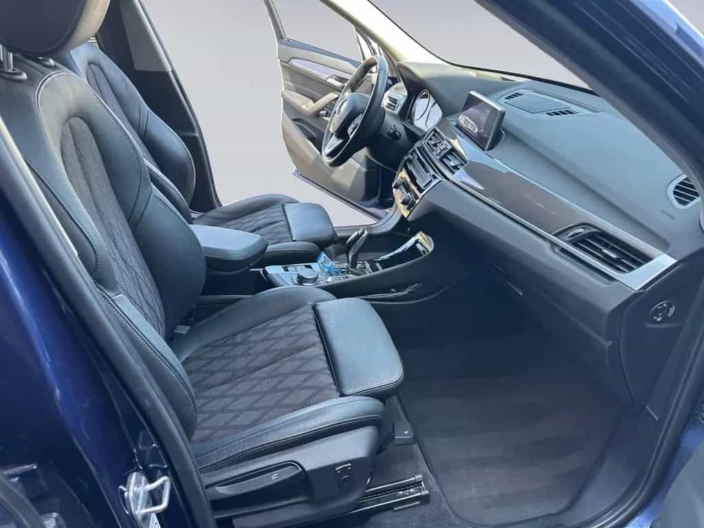 BMW X1 sDrive 20i XLine*LED*AHK*DrivAssis+*HUD*H/K* 03/2018-photo-13