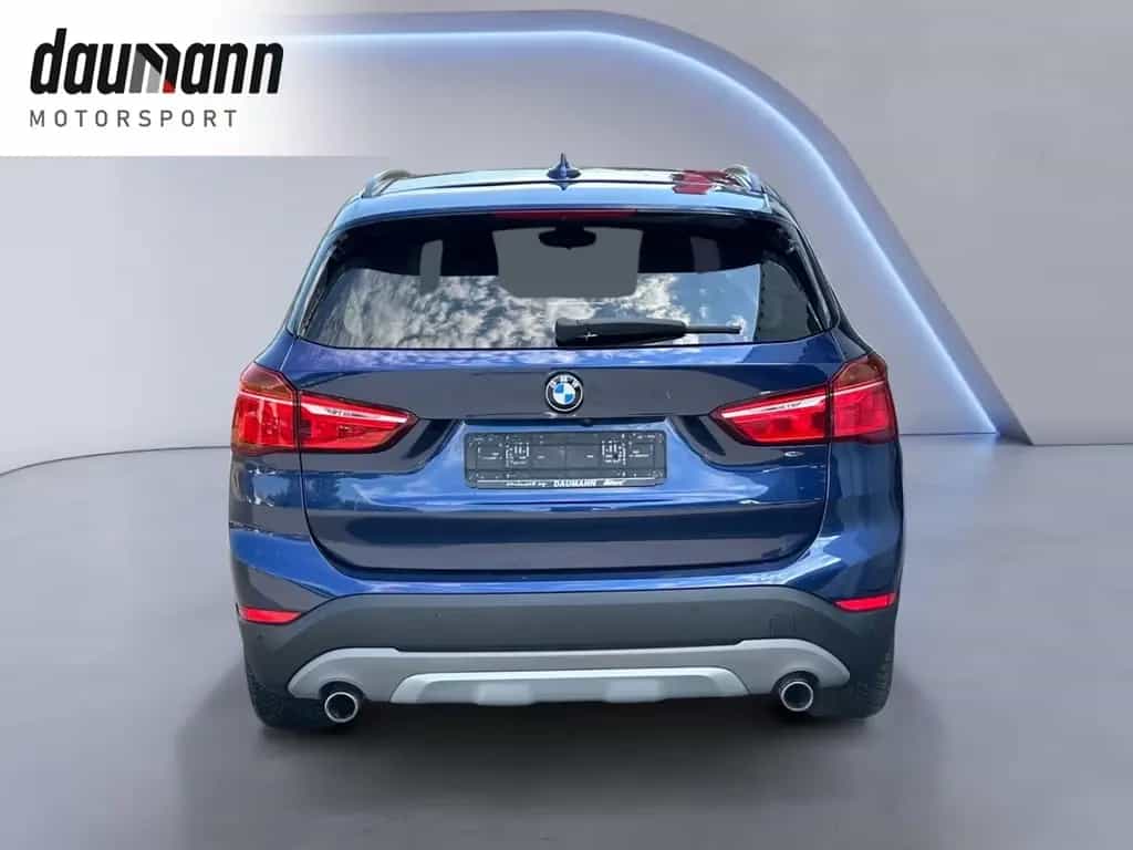 BMW X1 sDrive 20i XLine*LED*AHK*DrivAssis+*HUD*H/K* 03/2018-photo-3