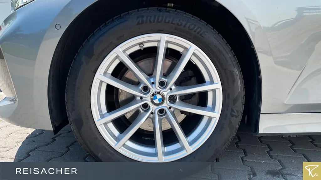 BMW 320 d A Tou AHK,Autom 01/2024-photo-2