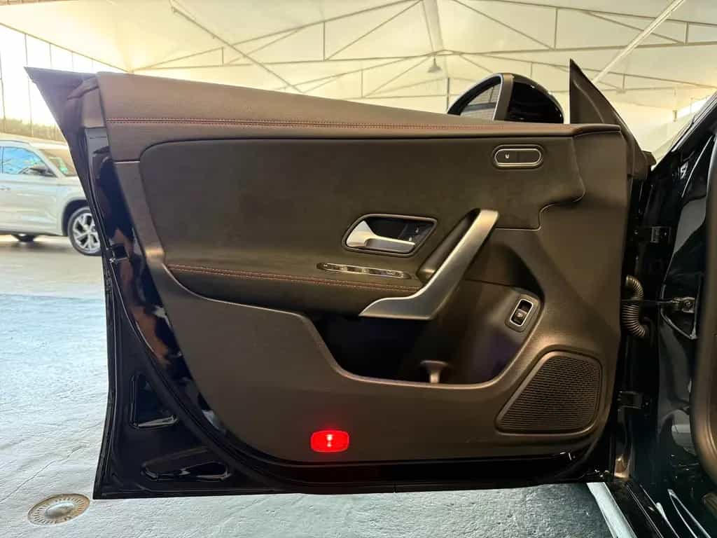 Mercedes-Benz CLA Shooting Brake AMG Line Edition 09/2024-photo-14