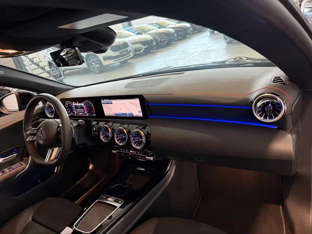 Mercedes-Benz CLA Shooting Brake AMG Line Edition 09/2024-photo-22